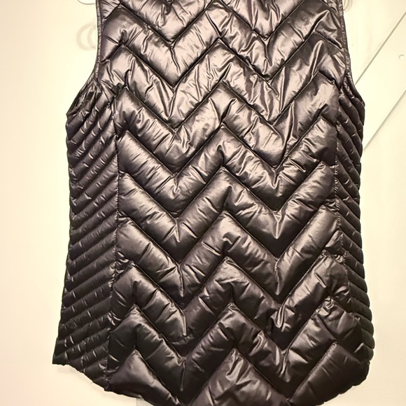 Michael Kors Black Down Quilted Vest - Picture 2 of 4